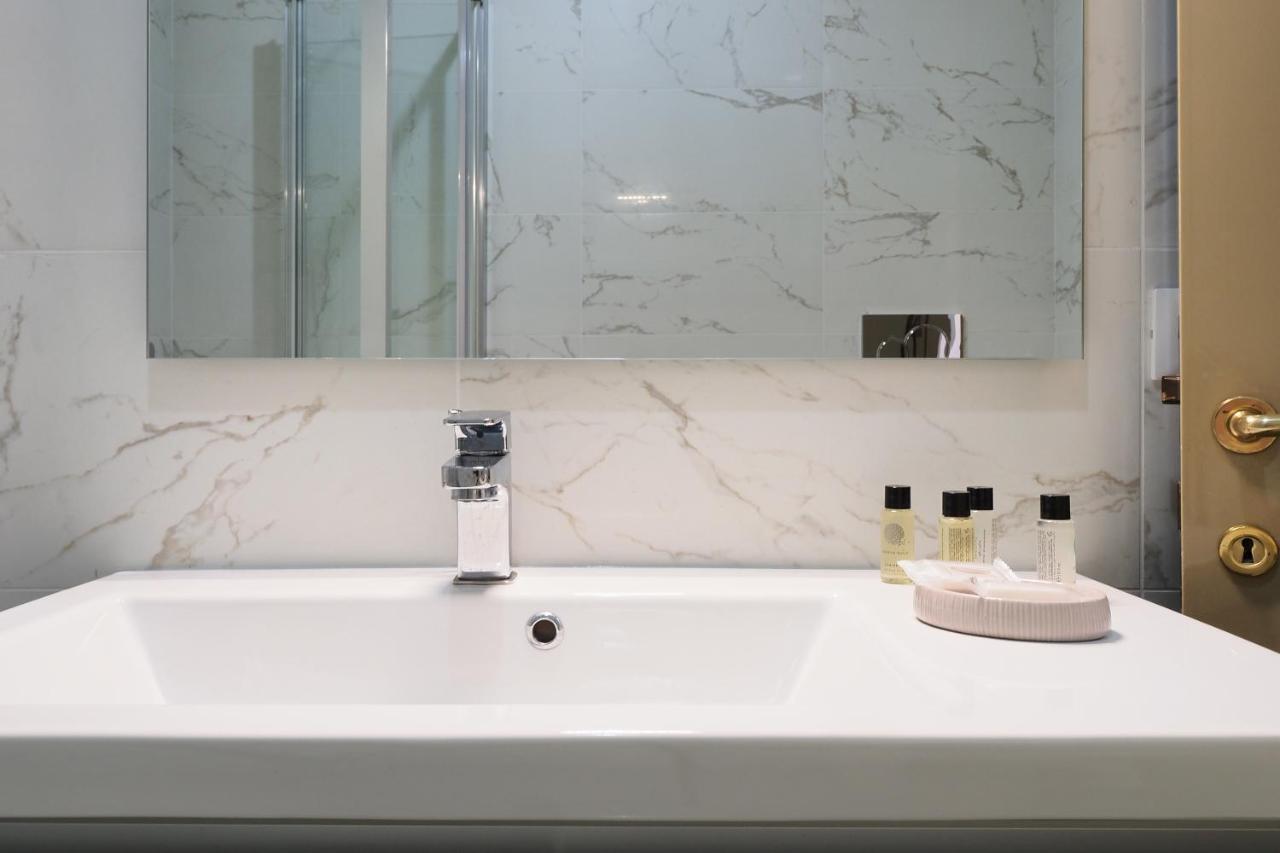 Duomo Luxury Apartment - One Bed Milán Exteriér fotografie